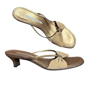 Donald Pliner Gold Bow Kitten Heel Sandals Size 8.5 Strappy Leather Slip On